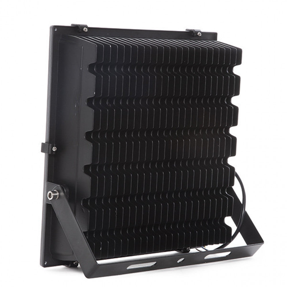 (BX3-FH-200W-CW_padreImg_bx3_fh_200w_cw_3.jpeg)